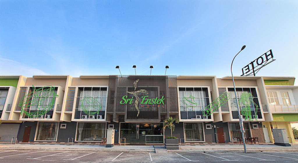 Sri Enstek Hotel Klia, Klia 2 & F1 Sepang Exterior photo