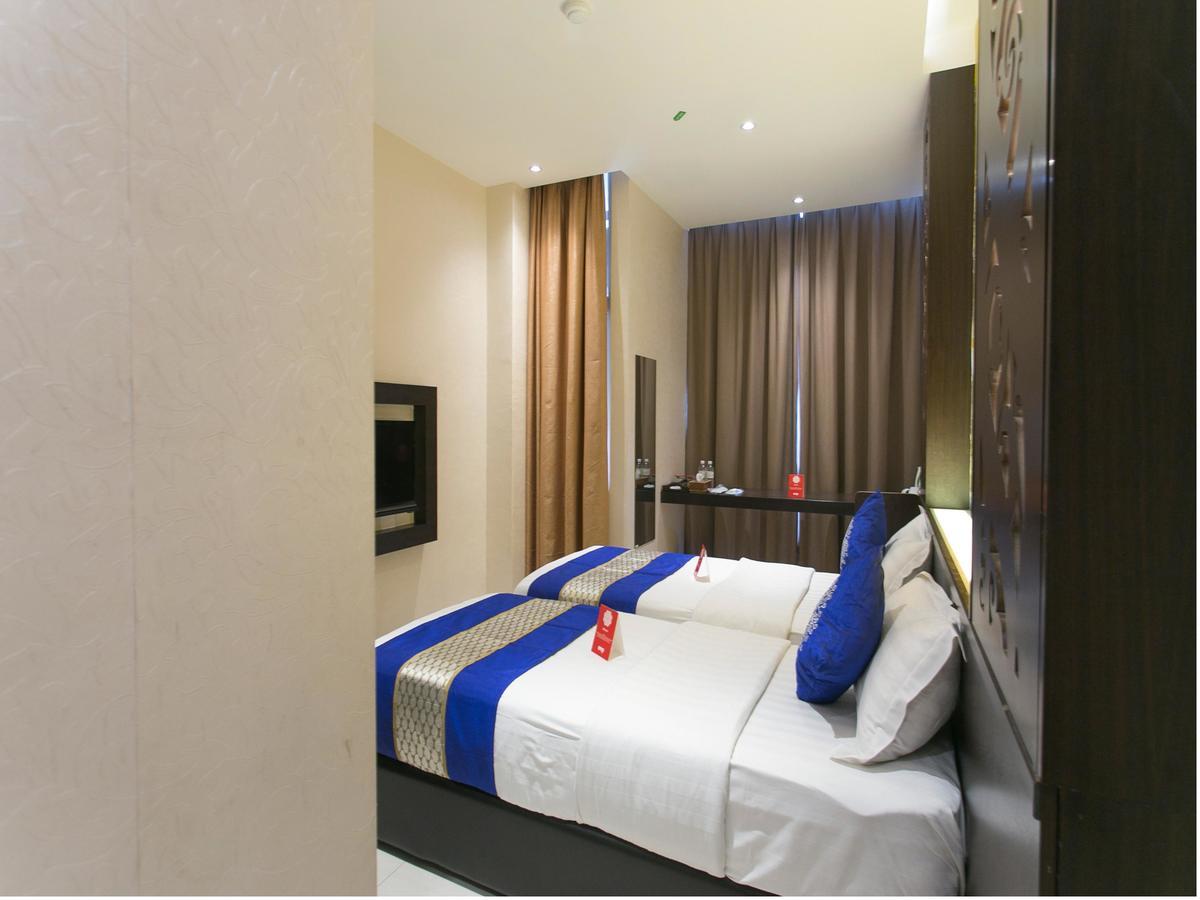Sri Enstek Hotel Klia, Klia 2 & F1 Sepang Exterior photo